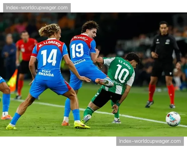 马竞2-1逆转贝蒂斯，全场控球率仅38%却完成15次射门。